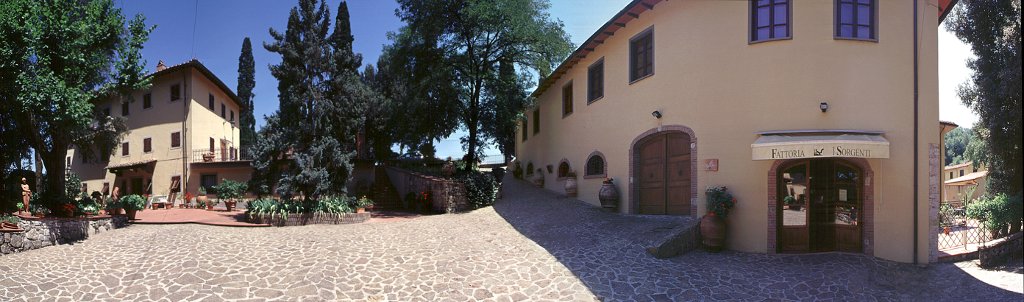 FATTORIA/VILLA LE SORGENTI AGRITURISMO